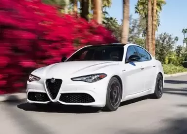 2017 Alfa Romeo Giulia 4C 2015 Alfa Romeo Giulia