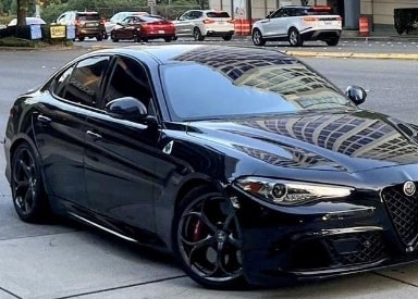 2022 Alfa Romeo Giulia 2WD 4C 2022 Alfa Romeo Giulia